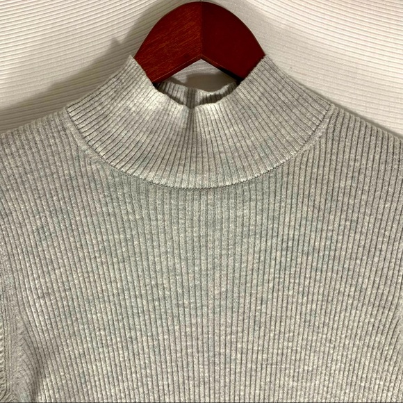 GAP RIBBED MOCK TURTLENECK, GREY - Picture 2 of 3